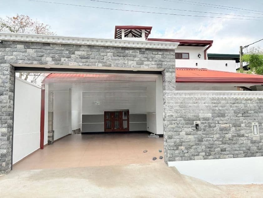 Brand New Beautiful Luxury Living in Malabe