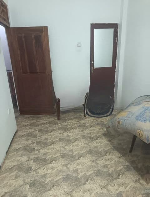 COLOMBO 08 : 2BR (1.2P) HOUSE FOR SALE
