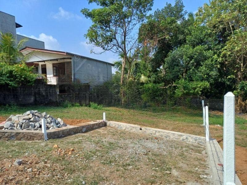 20P Bare Land for Sale in Lake Road Malabe (SL 14577)