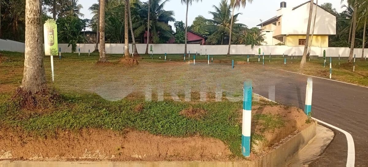 Land for Sale in Yakkala