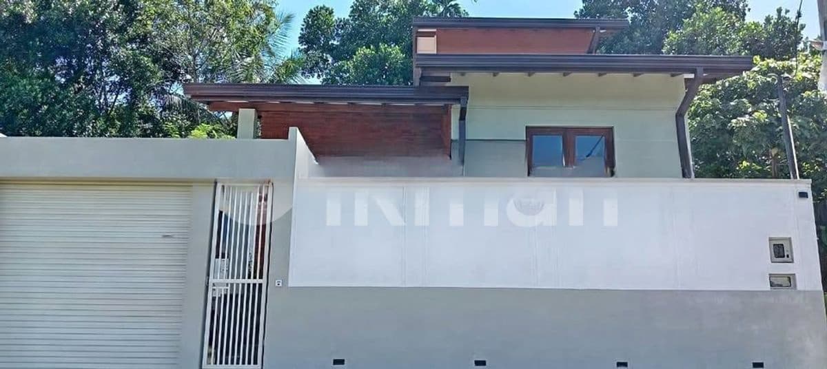 House for Sale in Athurugiriya Mullegama Rd