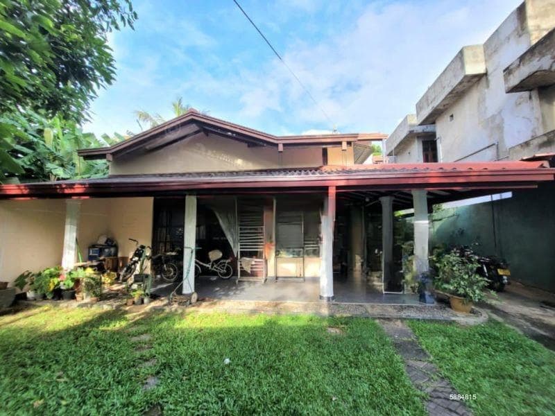 2-Story House in Prime Location – Attidiya, Dehiwala