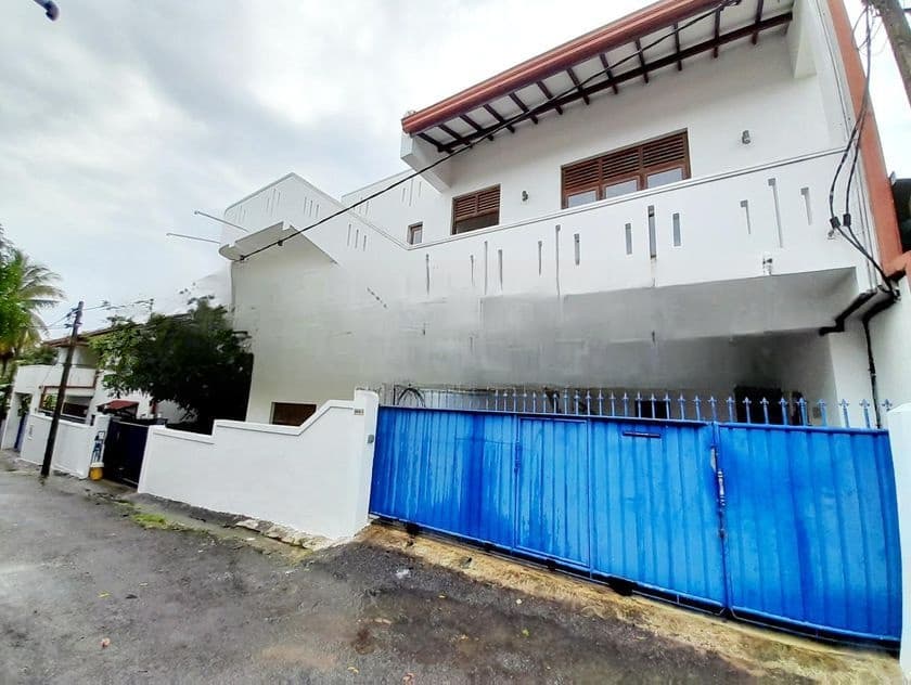 Solar Electricity House Rent Nugegoda Stanley Thelkarathna Mawatha