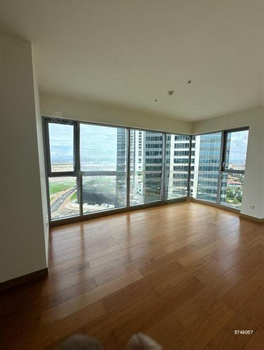 4 Bedroom Apartment for Sale in Shangrila, S1706
