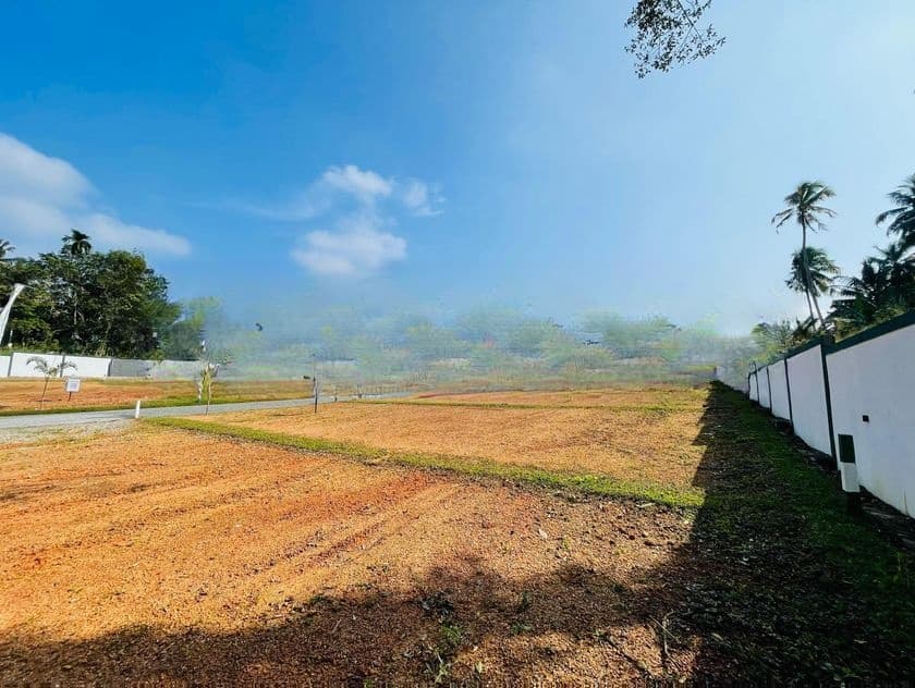 Residential Land Plots For Sale in Athurugiriya