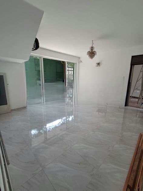 04 Bedroom Unfurnished 02 Storied House for Rent in Colombo 07 (A6369)