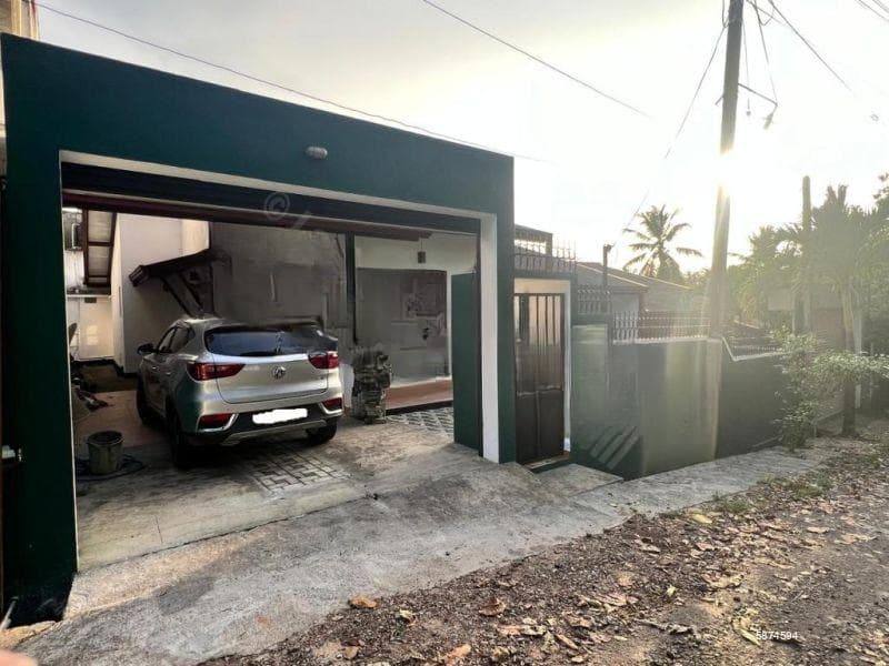 Single Story House for Sale in Piliyandala #WR0770