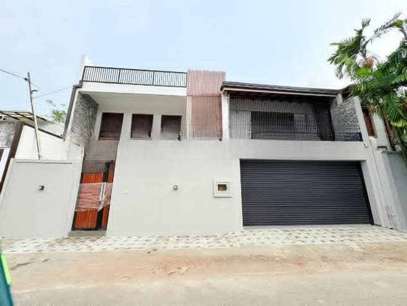 Brand New House for Sale in Battaramulla