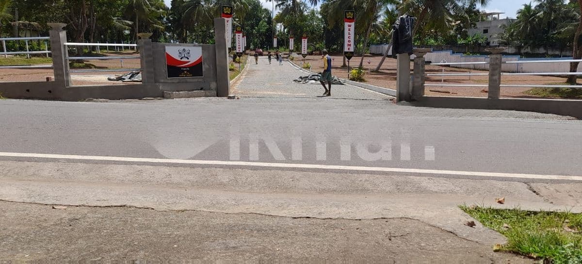 Kandana Bus route 276/376 Land for Sale in Facing to Gampaha RD