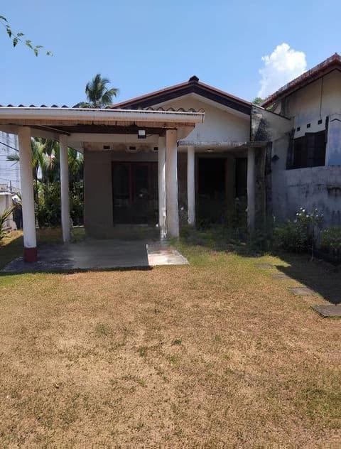 Dehiwala - 16.6 perches Prime land for Sale with House TPM2024ALWI