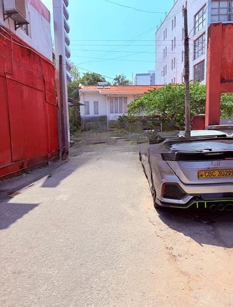 GROUND FLOOR OFFICE SPACE FOR RENT COLOMBO 5 IZ2327