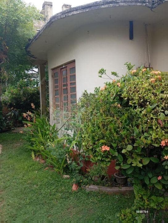 Mount Lavinia Samudrasanna Road - Visaka Road 20 perches Land with an Old House for Sale