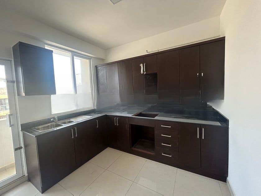 Brand new 3 Beds apartment for sale - Colombo 04