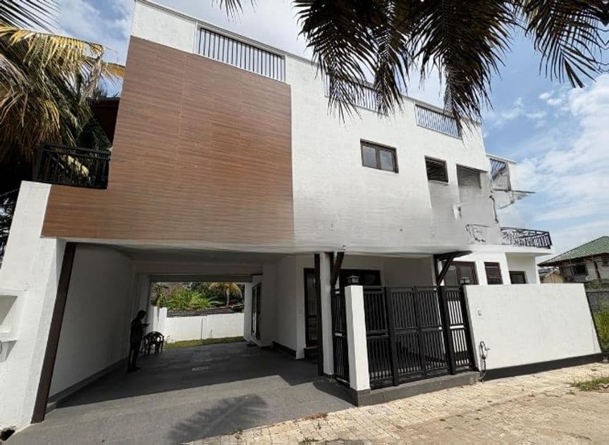 Modern Beautiful Luxury Living in Mount Lavinia