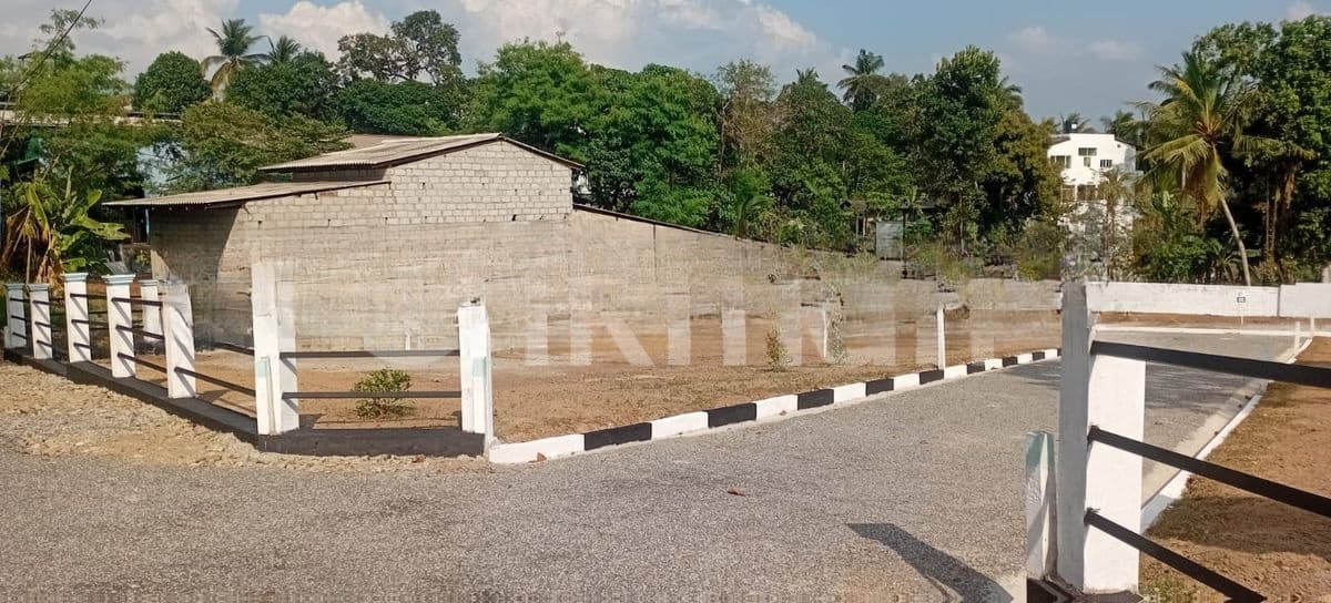Walking Distance to 174 Road Kottwa Pannipitiya