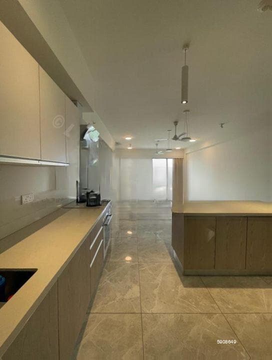 Capital Heights 3 bedrooms semi furnished apartment at Rajajgiriya sale