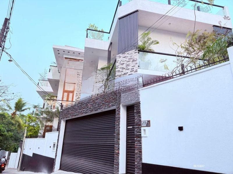 Luxury Residence for Sale in Palawaththa, Battaramulla | LKR 255 Million