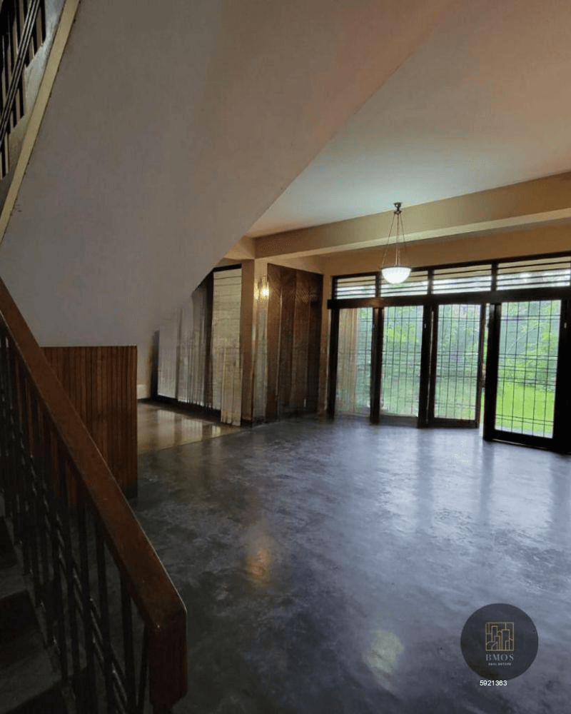 Commercial property for rent in Colombo 5