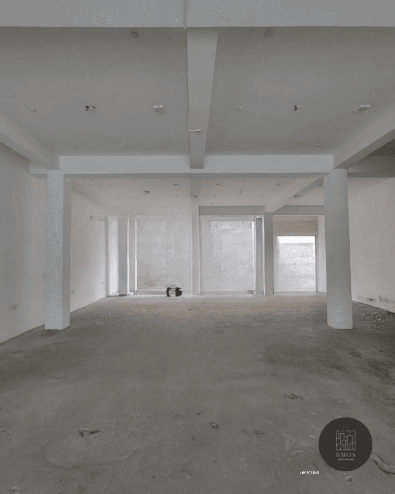 Commercial spaces for rent in Colombo 5 for Rs. 300 (per sq. ft.)
