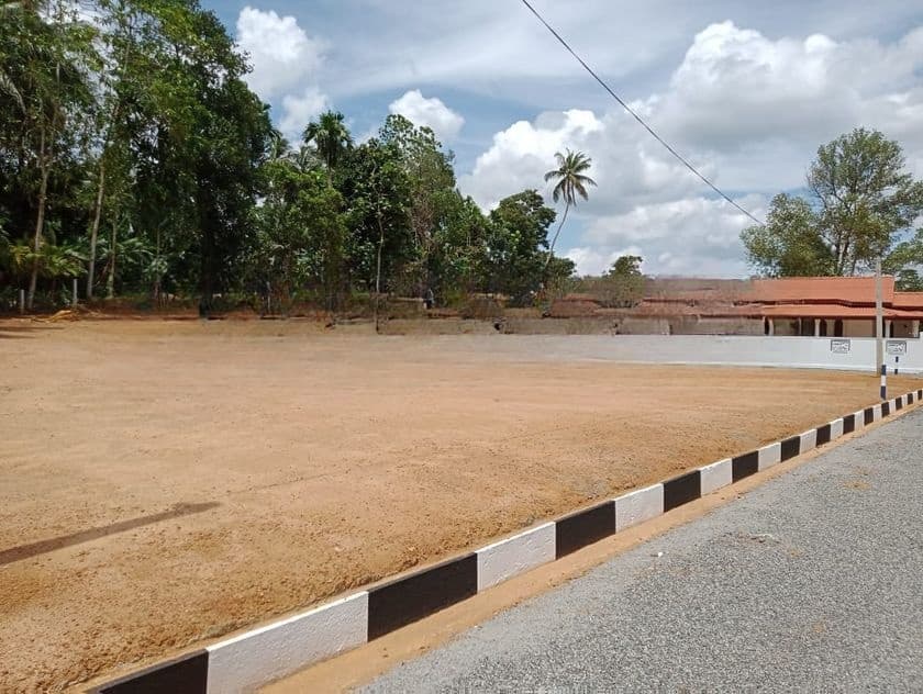 Land for Sale at Padukka Near 125 Bus Route