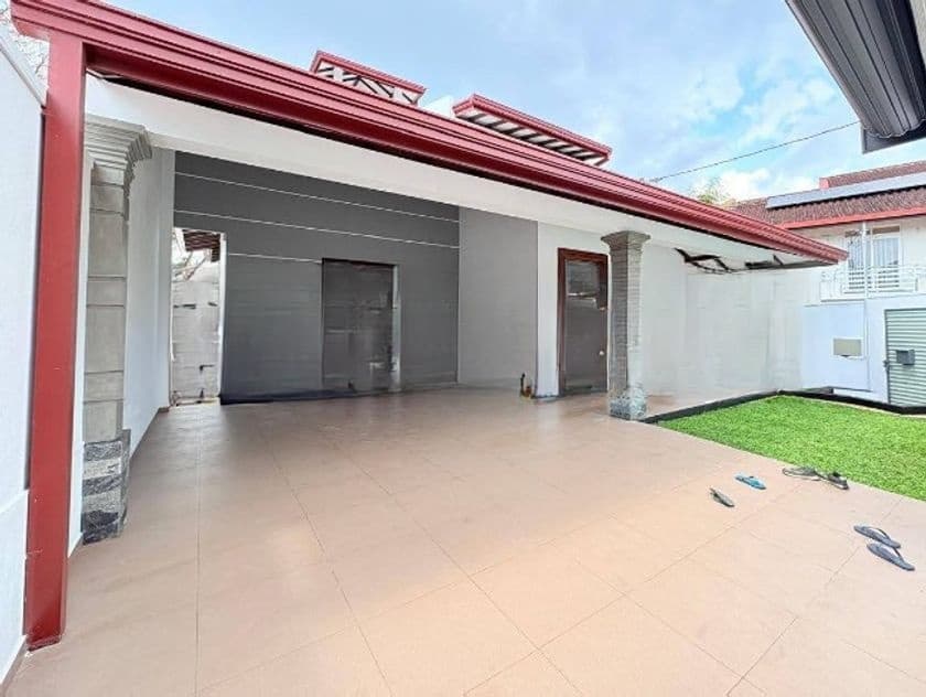 Beautiful Modern Brand New House For Sale In Malabe