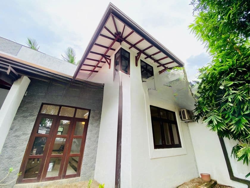 Serene 3-Bedroom House for Sale in Malabe – Overlooking Open Fields