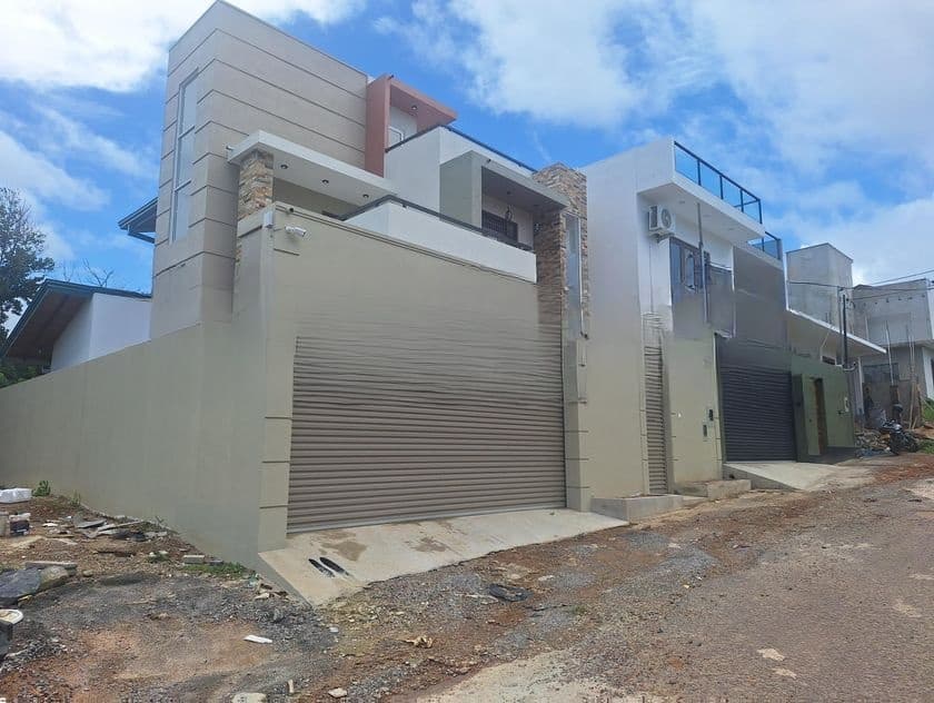 Modern House for Sale in Piliyandala