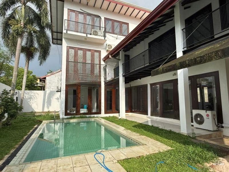 🏡 Rs. 650,000/Month (Negotiable) – Luxury 5BR House for Rent at Kumaragewatta, Thalawathugoda 🏡