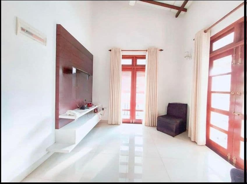 Luxury House for Sale Makandana Piliyandala