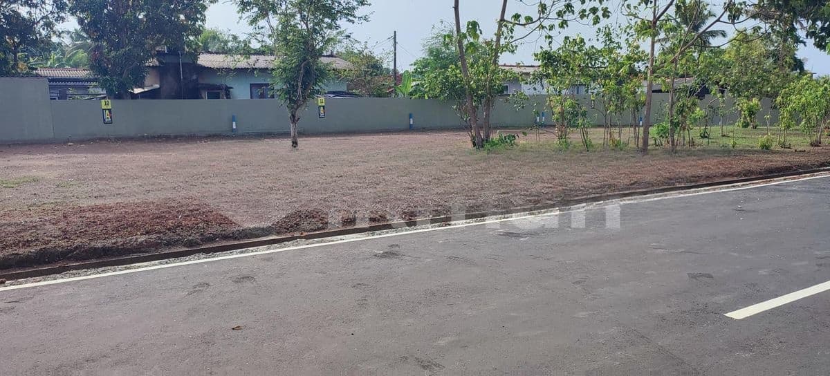 Piliyandala Dampe Road Land for Sale in Gangarama Vihara Mawatha