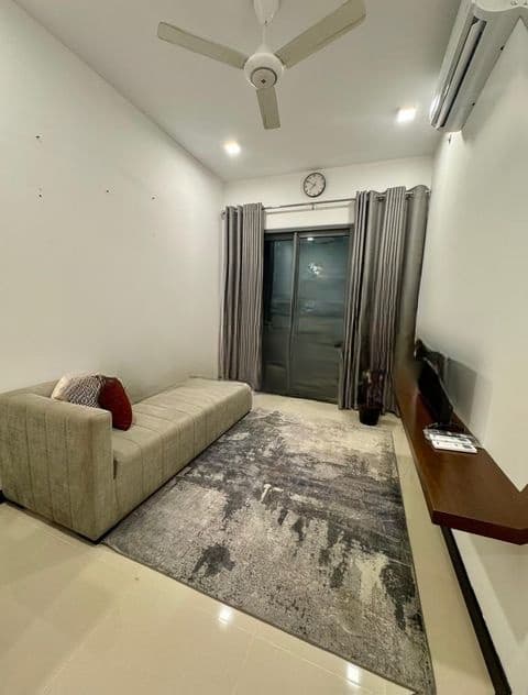 MODERN FULLY FURNISHED TRI-ZEN APARTMENT FOR RENT COLOMBO 2 CHI2399