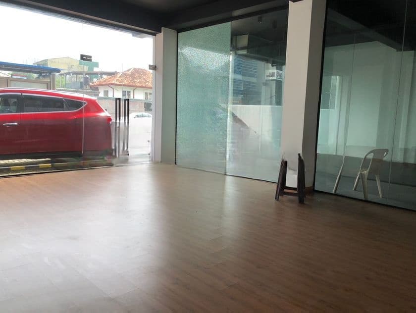 Commercial Building For Sale in Galle Road Colombo.04
