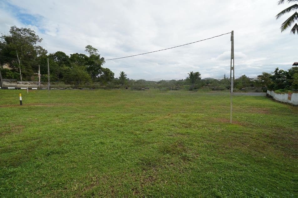 Land in Athurugiriya