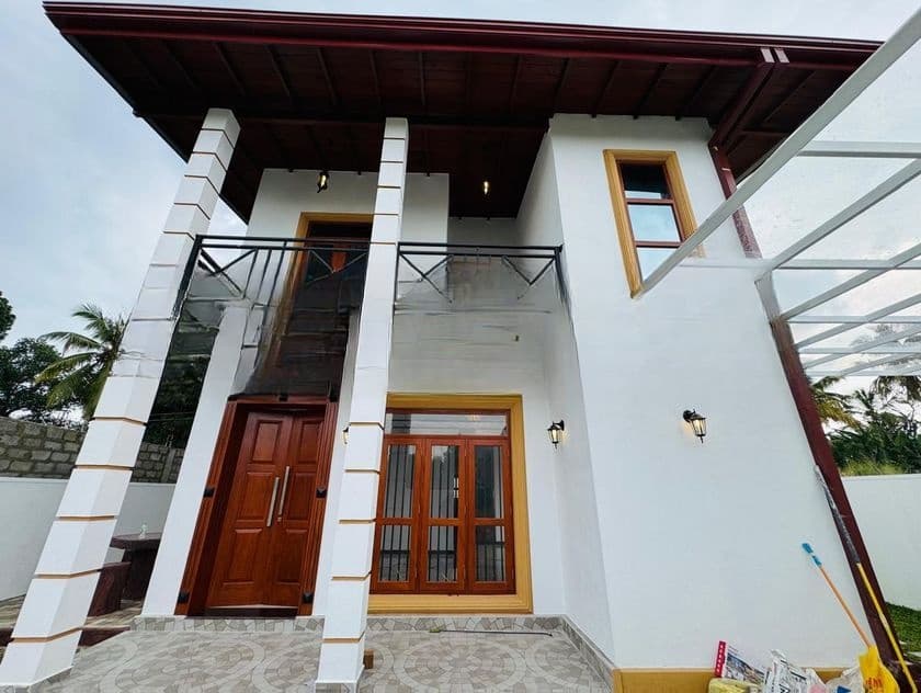 අතිනවීන දෙමහල් අලුත්ම නිවසක් විකිණීමට - Piliyandala Kesbewa
