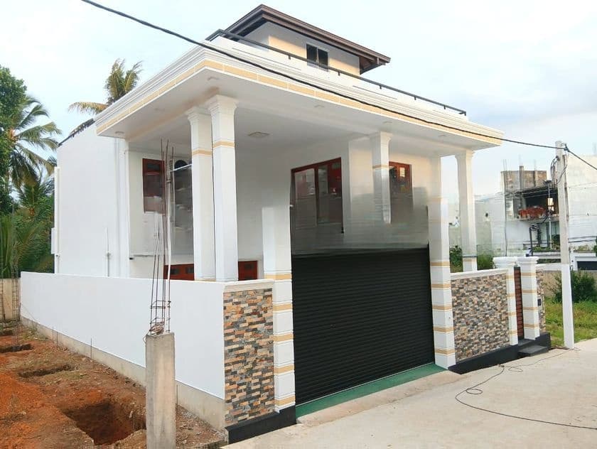Luxury Three-Storey House for Sale – Boralesgamuwa (Gangarama Road)