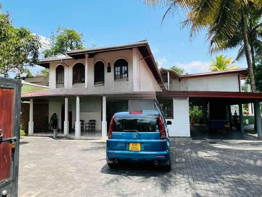 Luxury House for Sale – Pallegunnapana, Kandy - Kundasale