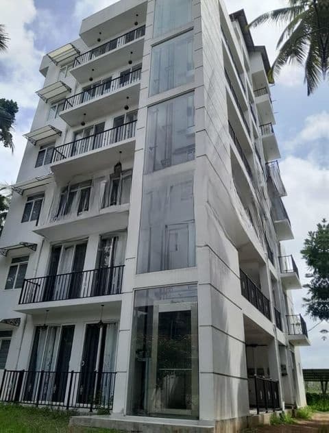 5-Storey Semi-Furnished Apartment for Rent – Rajagiriya