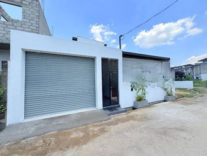 Super Brand New House For Sale Athurugiriya
