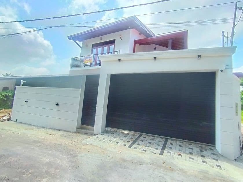 678dr BRAND NEW TWO STOREY HOUSE FOR SALE IN KOTTAWA