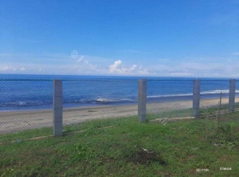 Beach Front Commercial Land For Sale In Negombo/ Pitipana. ( 146 Perchers / Main Road Faceing ) Tourist Hotels Area