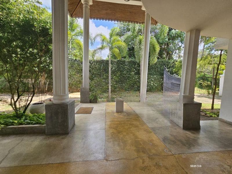 Spacious House for Rent – Ideal for Office or Residence (60 Perch Land)