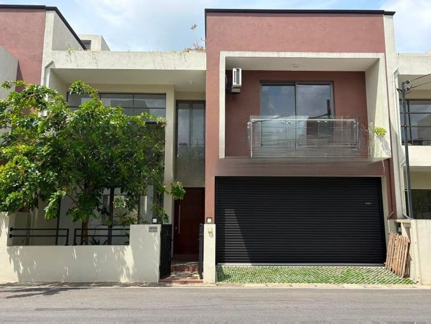 Thalawathugoda House for Sale