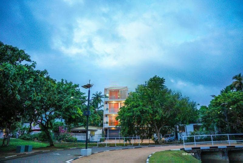 Hotel / Apartment for Sale – Prime Location in Boralesgamuwa