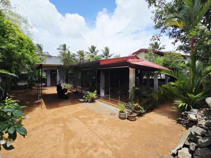 15.80P Land & Old House For Sale In Maharagama