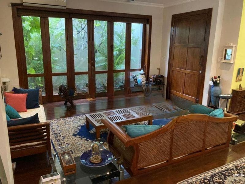 6 Bedrooms House For Rent in Colombo 5 - PDH28