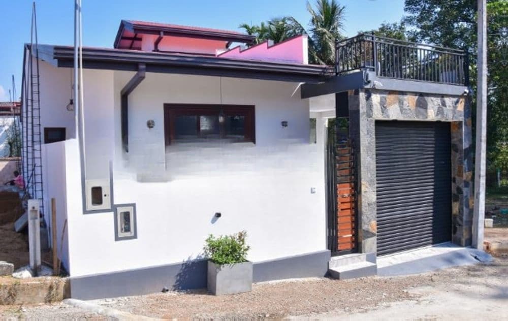 Brand New Single Storey House for Sale in Athurugiriya