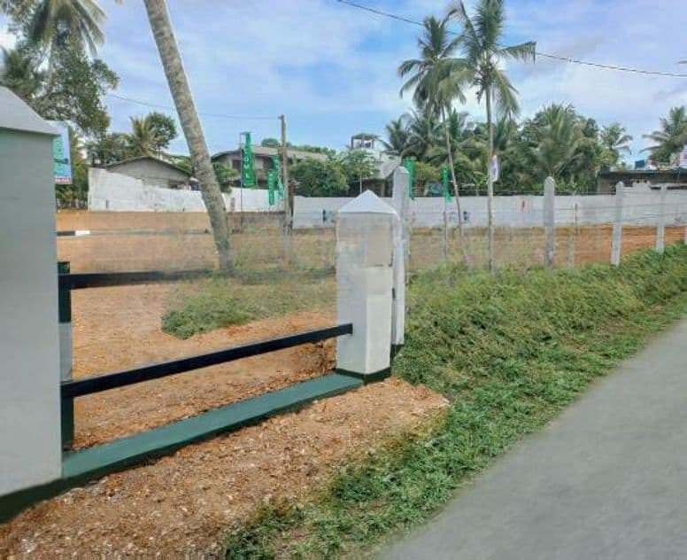 Luxury Land for Sale in Watareka