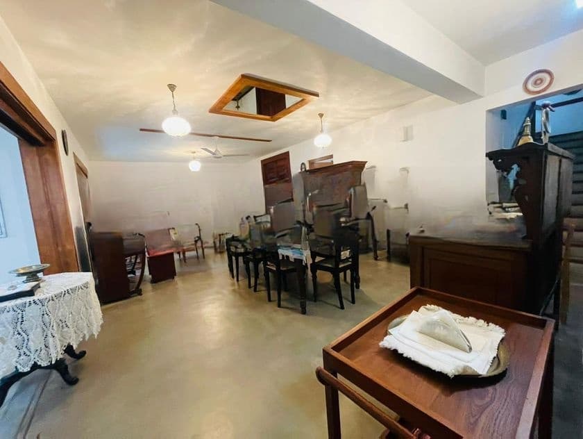 LUXURY SEMI FURNISHED HOUSE FOR RENT NAWALA KOSWATTA CH2630