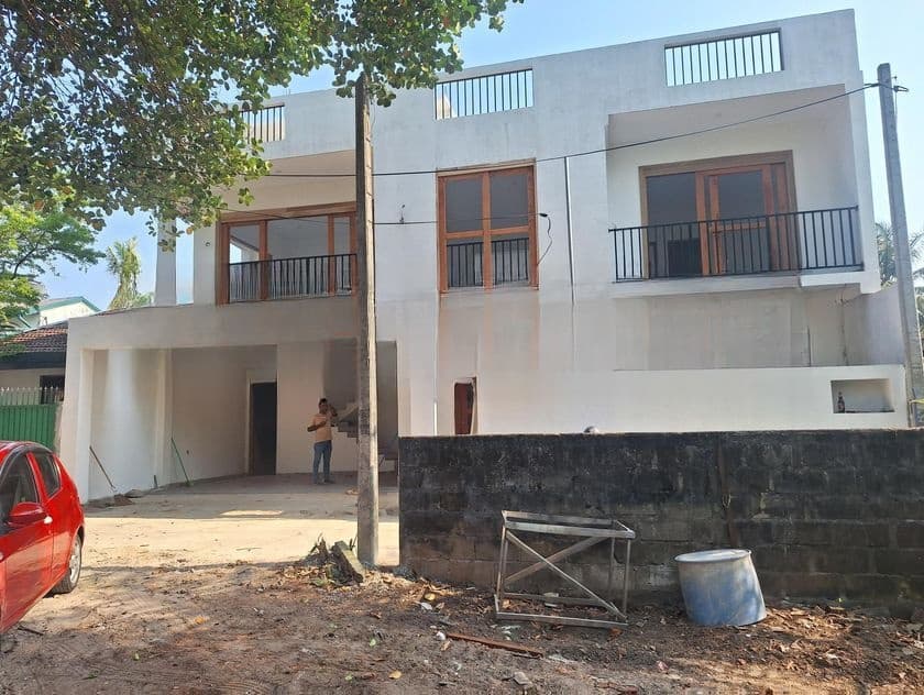 Brand New Luxury House for Sale in Boralesgamuwa Junction