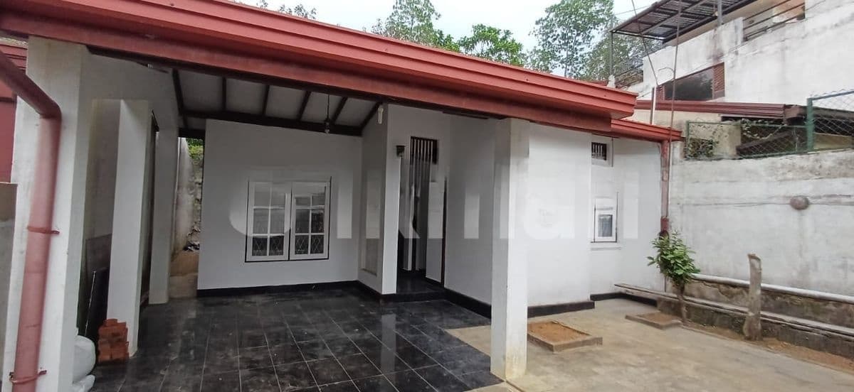 House For Sale in Athurugiriya Millenium City Complex